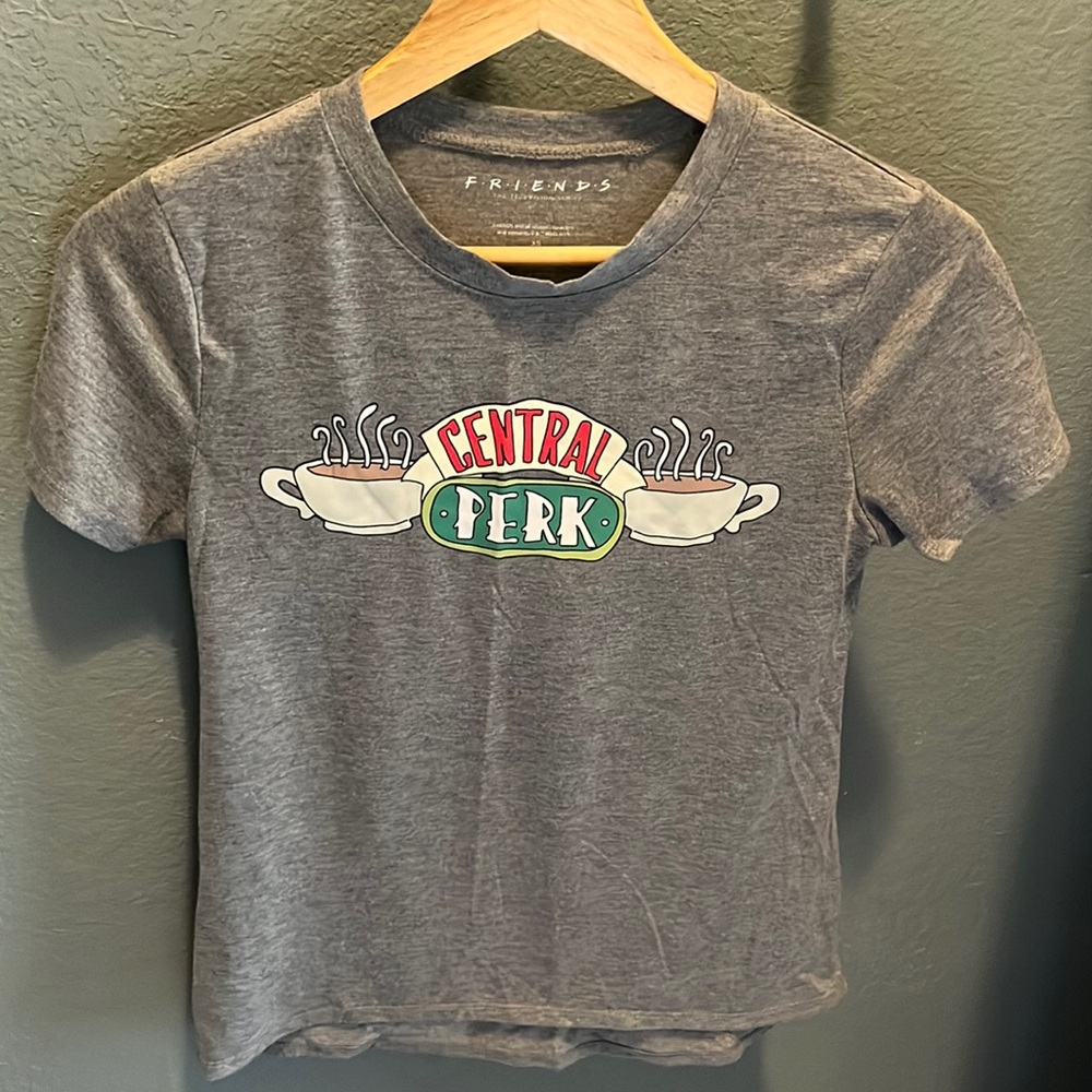 Friends Central Perk t-shirt women’s XS